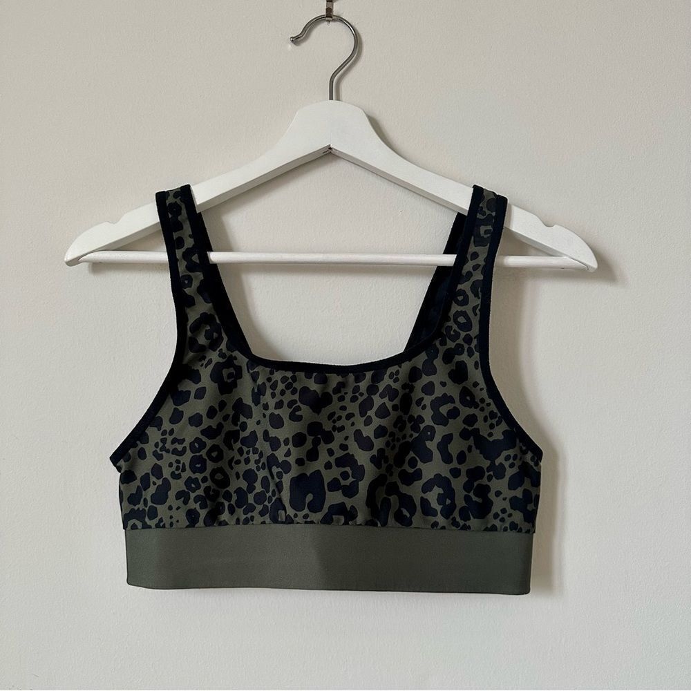 COR by Ultracor Leopard Print Sports Bra Green Black Size M